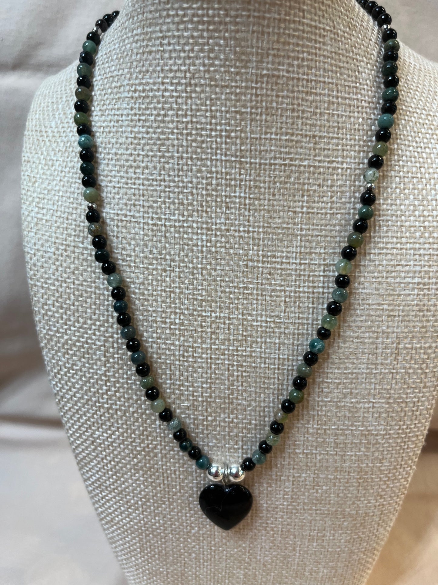 #122 Onyx Heart Stone